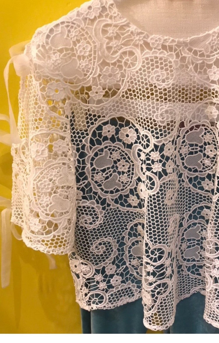 Daisy Top Ribbon Crochet White