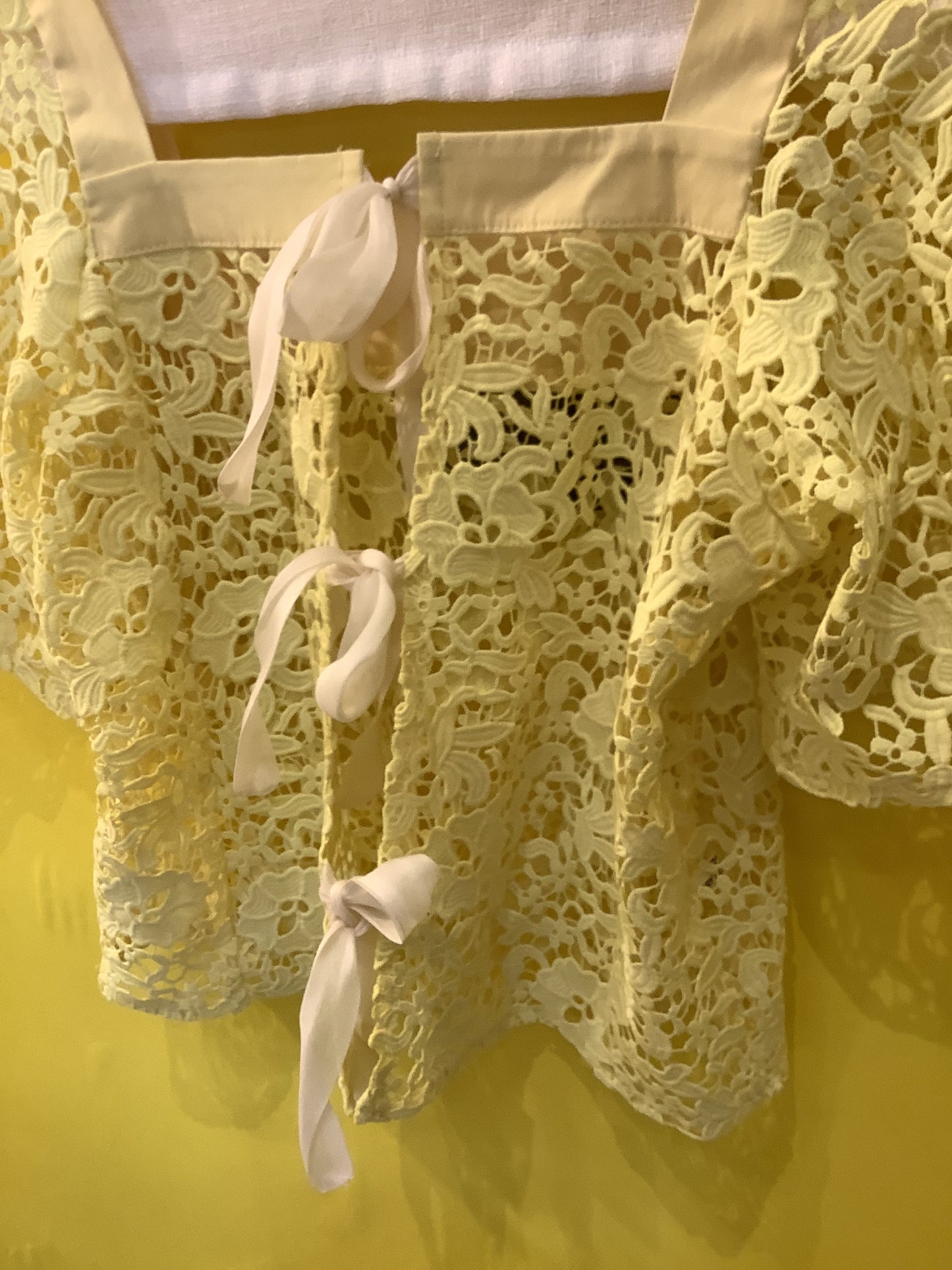 Honey Top Ribbon Lemon